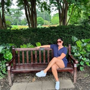 Meet your Posher, Julia